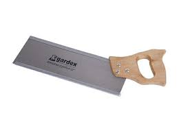SERRUCHO COSTILLA 14" CABO PLASTICO GARDEX